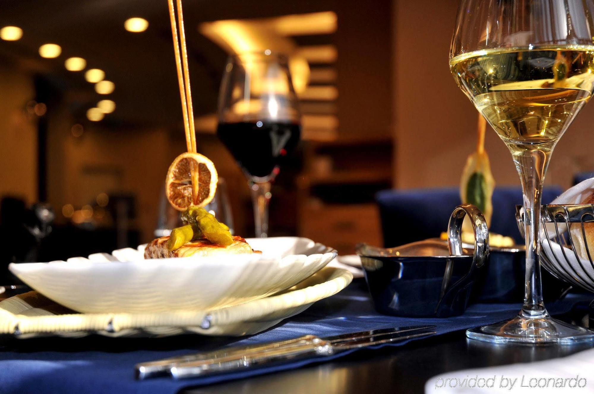 Grand Pasha Luxury Central Nicosia Hotel & Casino Ресторант снимка