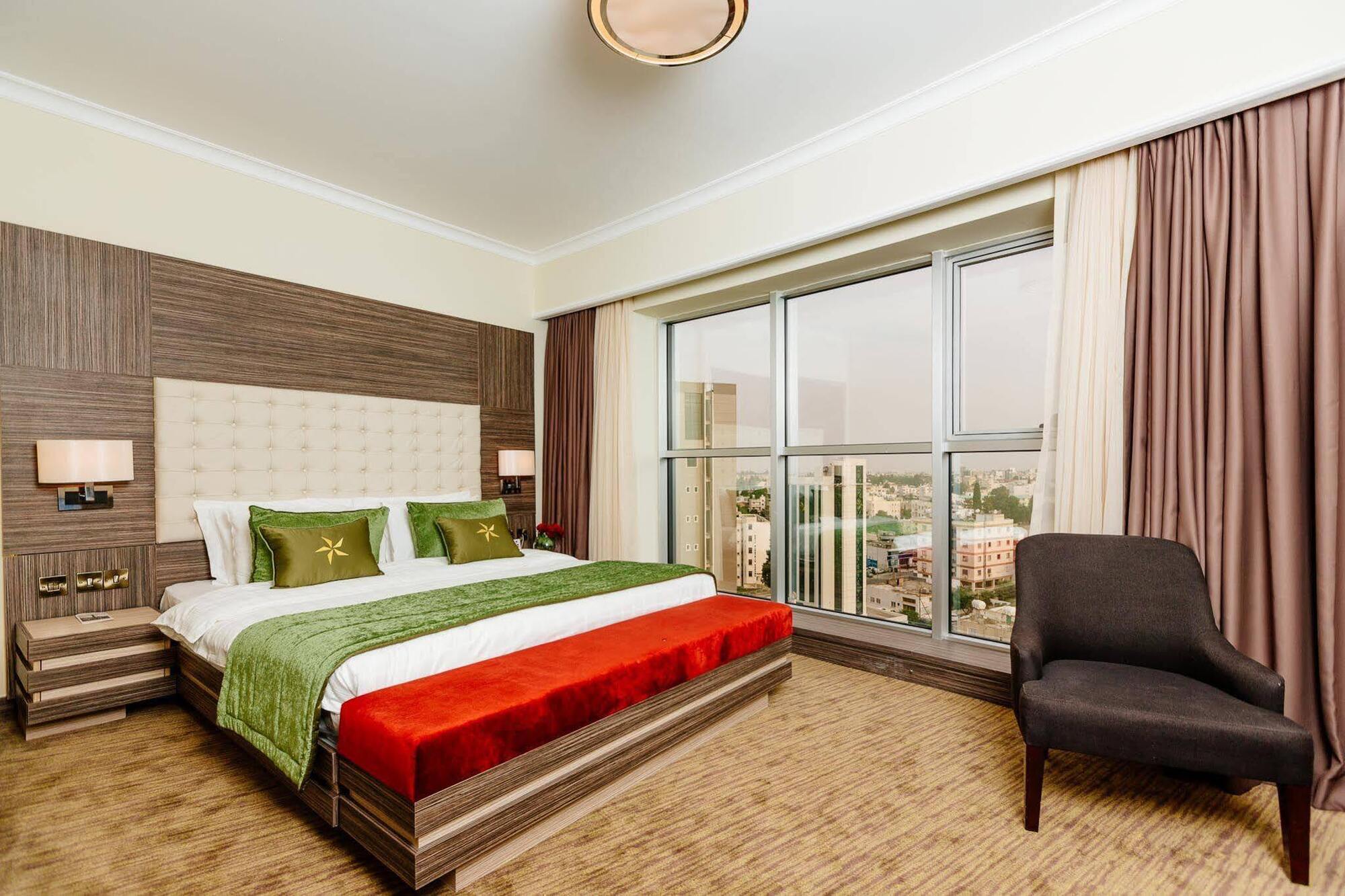 Grand Pasha Luxury Central Nicosia Hotel & Casino Екстериор снимка