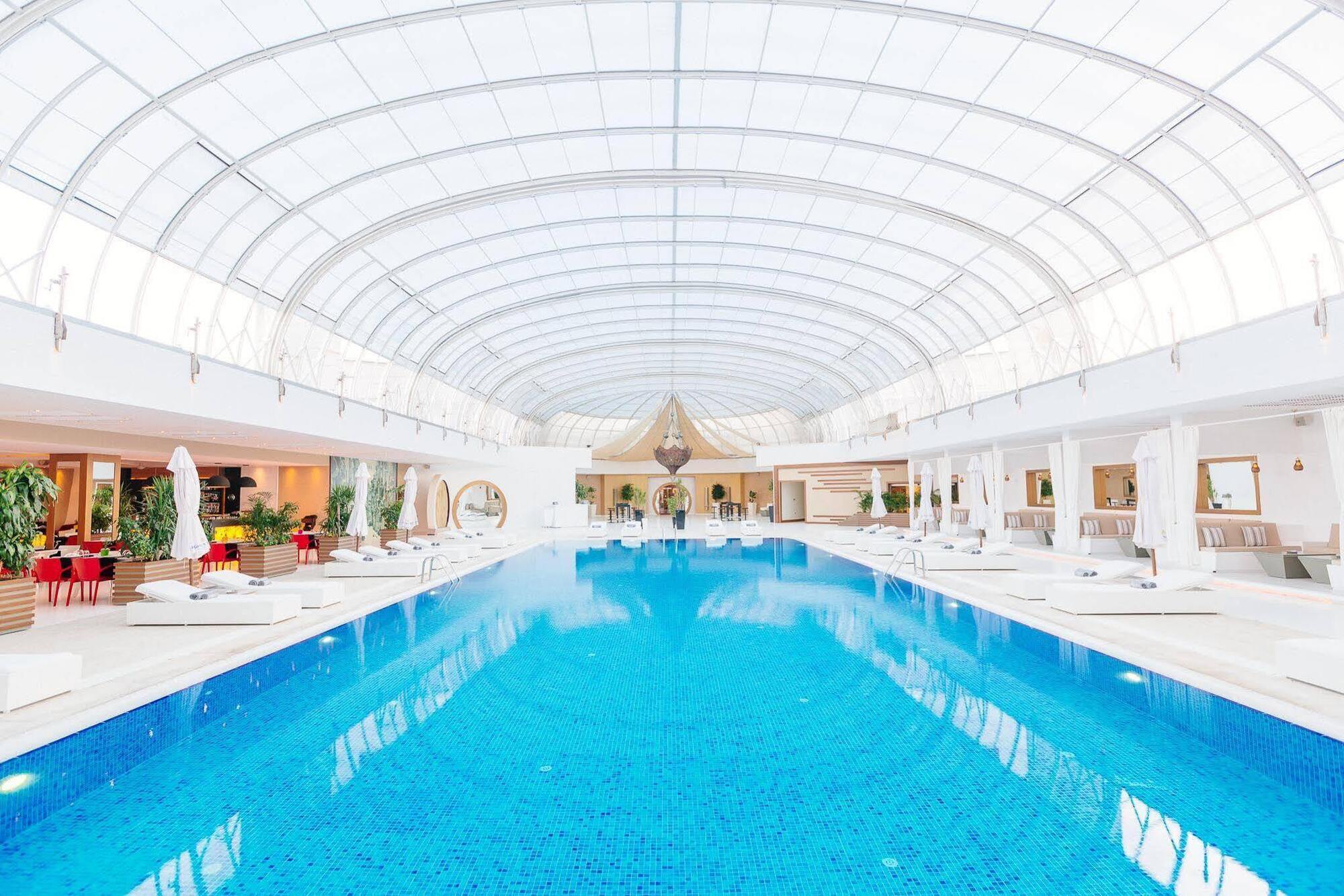 Grand Pasha Luxury Central Nicosia Hotel & Casino Екстериор снимка