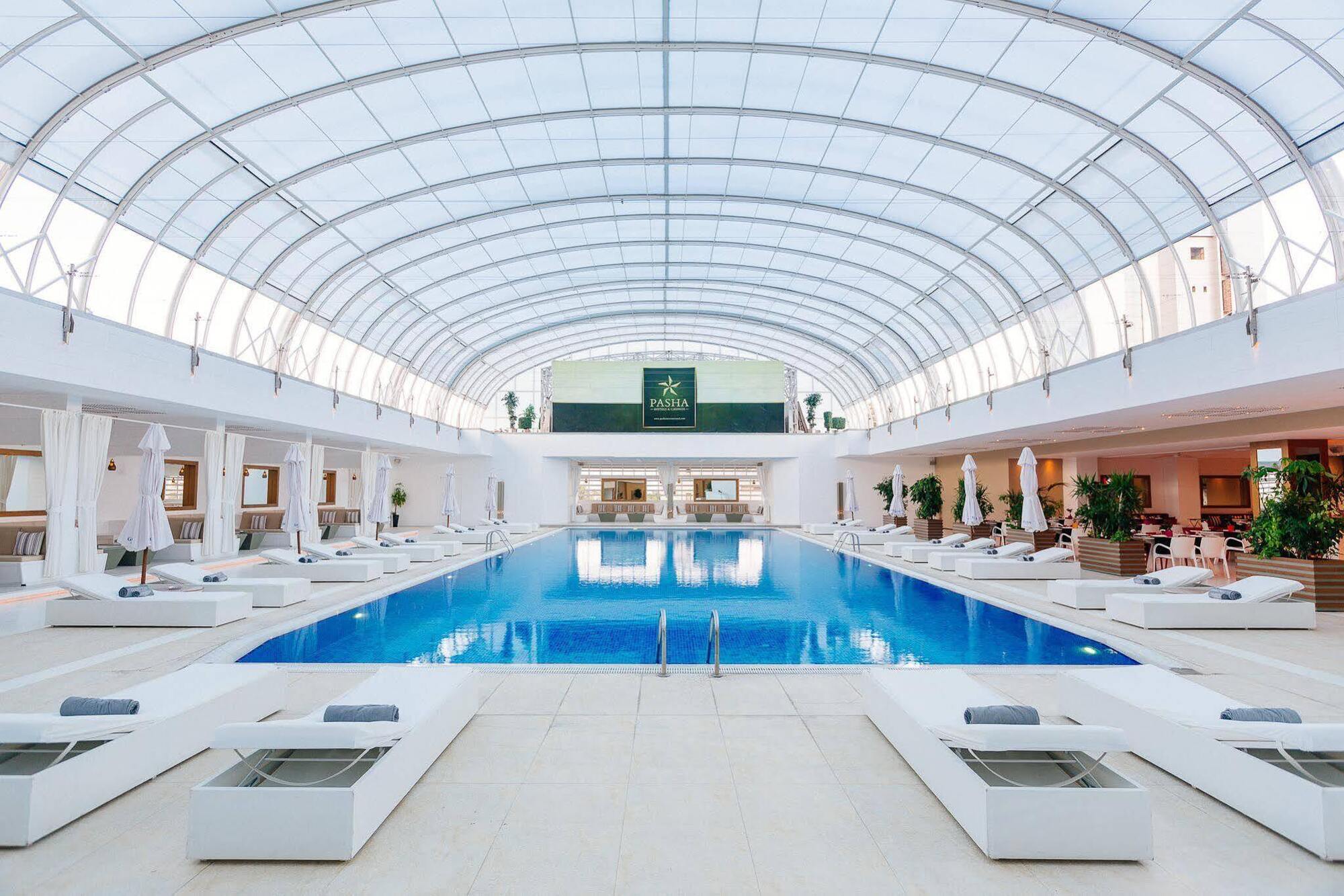 Grand Pasha Luxury Central Nicosia Hotel & Casino Екстериор снимка