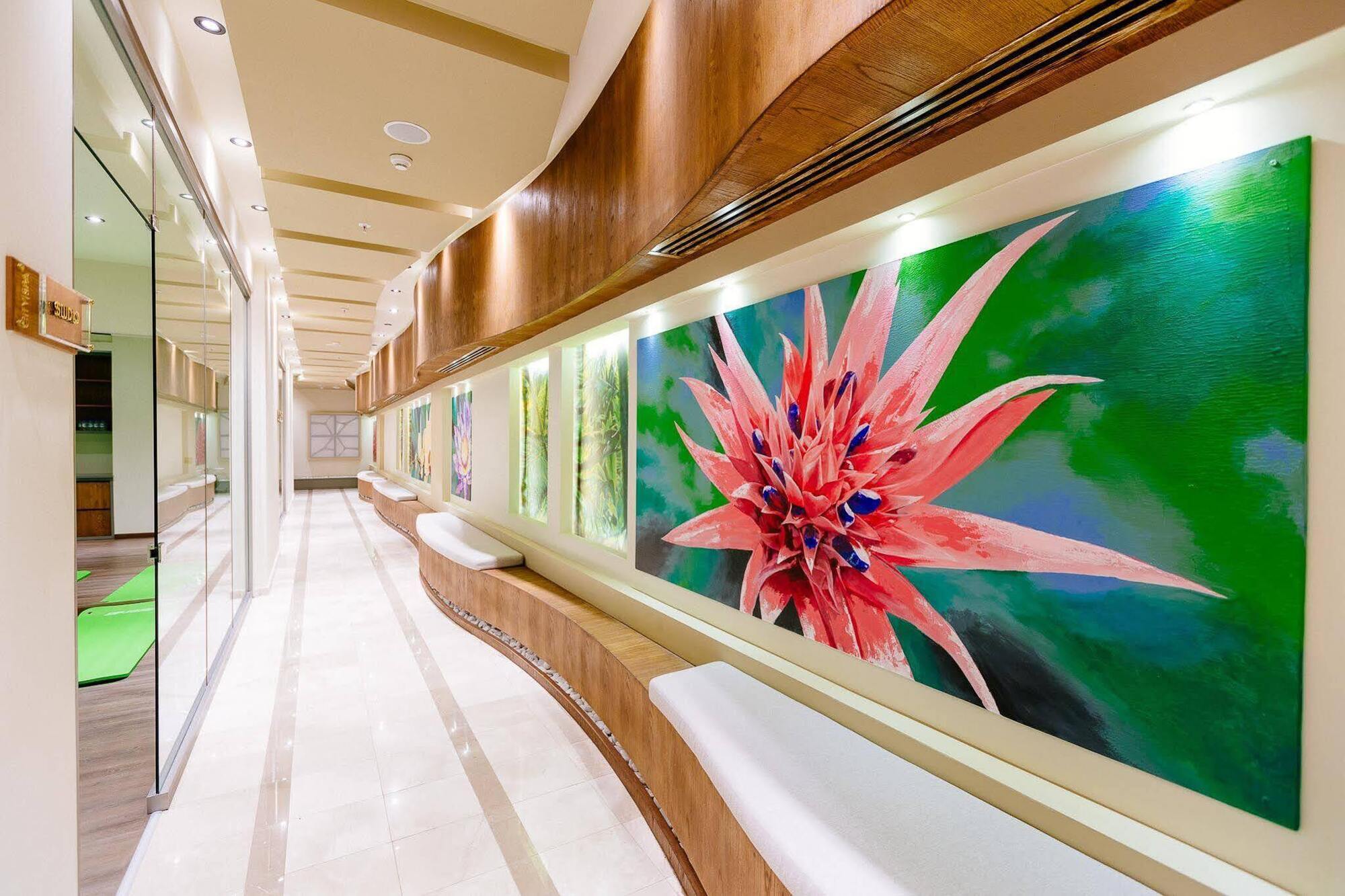 Grand Pasha Luxury Central Nicosia Hotel & Casino Екстериор снимка